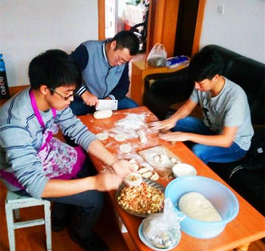 志愿者们,分工明确,各司其职