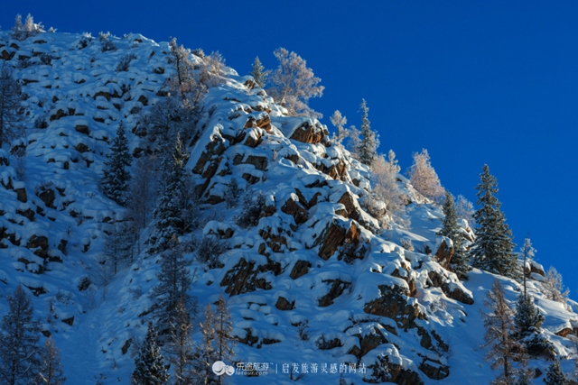 穿山越岭 倾听克兰峡谷的冬日密语